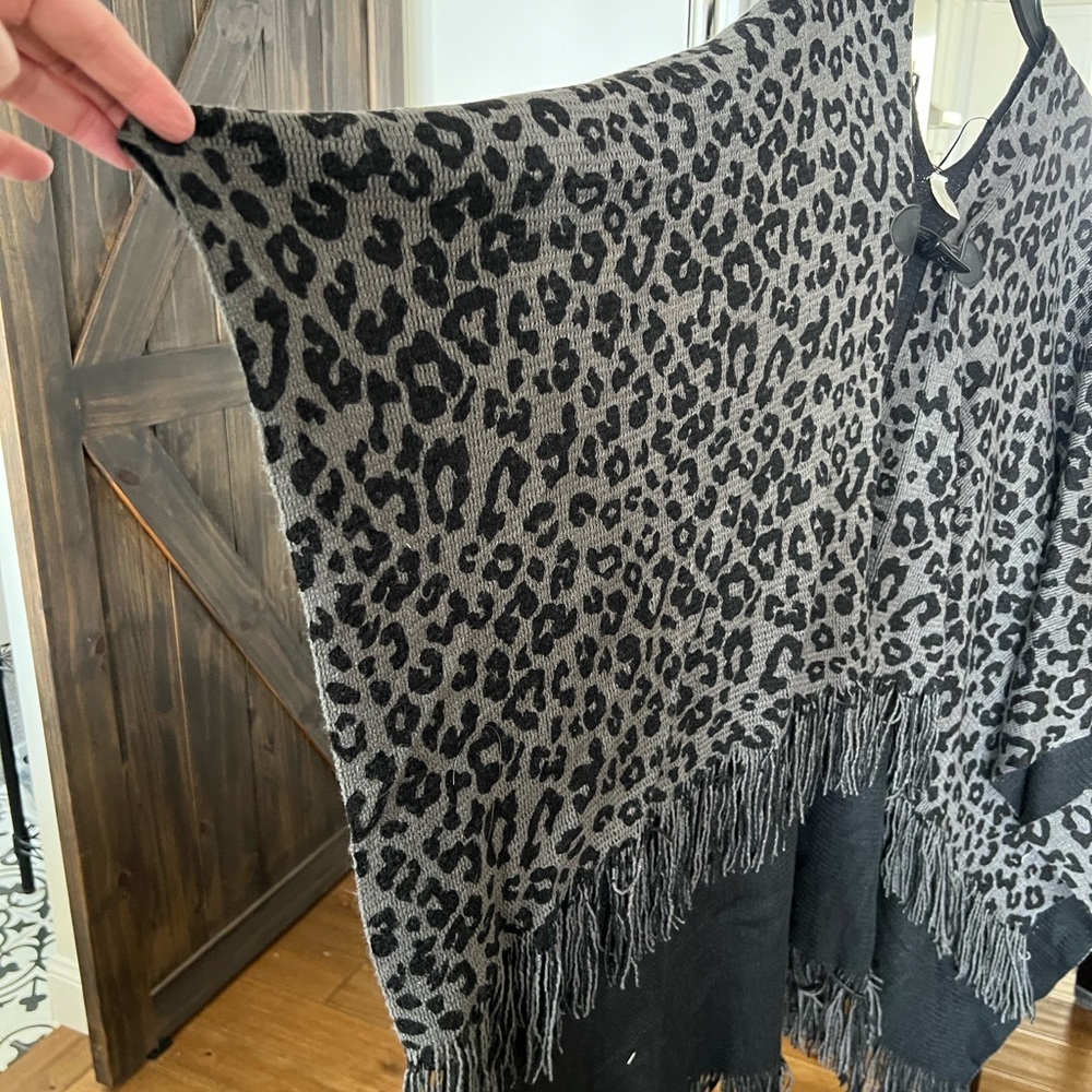 Leopard Print Fringe Poncho#1 - Picture 5 of 7